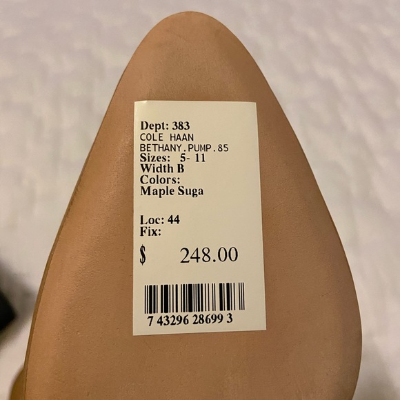 Cole Hann size 9B pumps - Picture 7 of 8